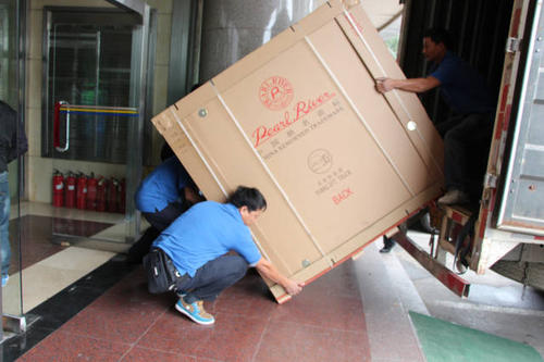 临沧钢琴贵重工艺品无忧运